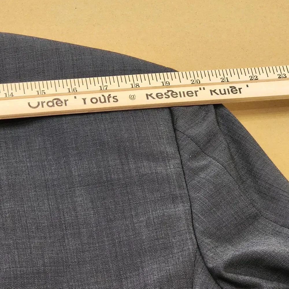 Suit Jacket Mens Large Gray Wool Two Button Boardroom Classic Fit Made In USA